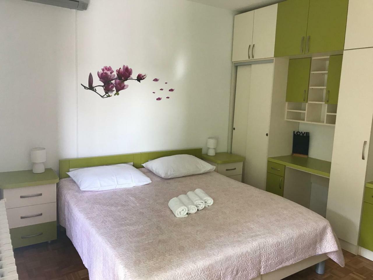 Apartman Ive Стариград-Пакленица Экстерьер фото